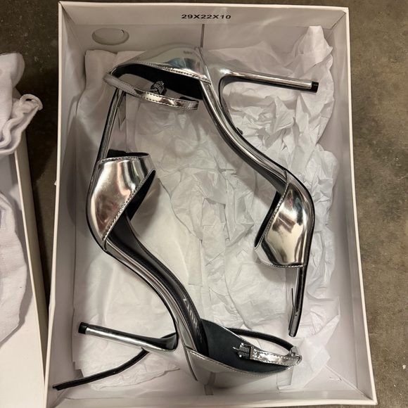 Schutz Pamela Heels silver Claro shoes stilettos party Revolve NEW Sz 5.5 - Picture 8 of 11